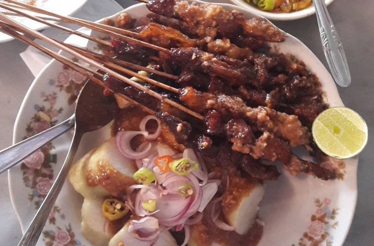 Tempat Makan Dekat Nueve Malioboro Jogja Hotel instagram.com/@food15t