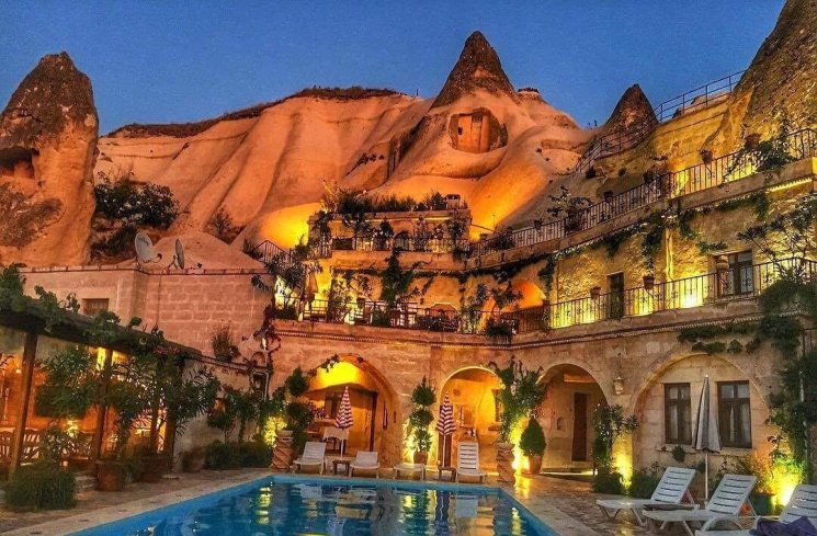 Local Cave House Hotel di Cappadocia. (Instagram/@localcavehouse)