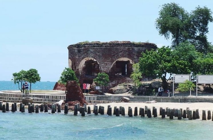 Jejak Sejarah di Pulau Kelor (instagram.com/@jalan.jalanyuk)