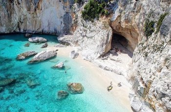 Travelers, Curi Pasir di Pulau Ini Bisa Didenda Rp 50 Juta Lho