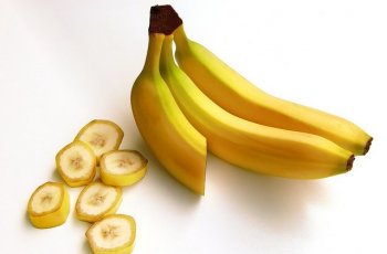 Sambil Nunggu Buka Puasa, Bikin Resep Es Pisang Agar Segar Yuk