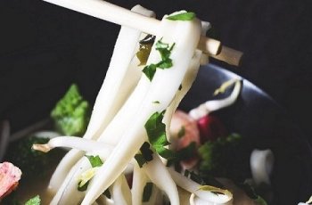 Unik, Kuliner Ini Sengaja Disajikan Dingin saat Musim Panas!