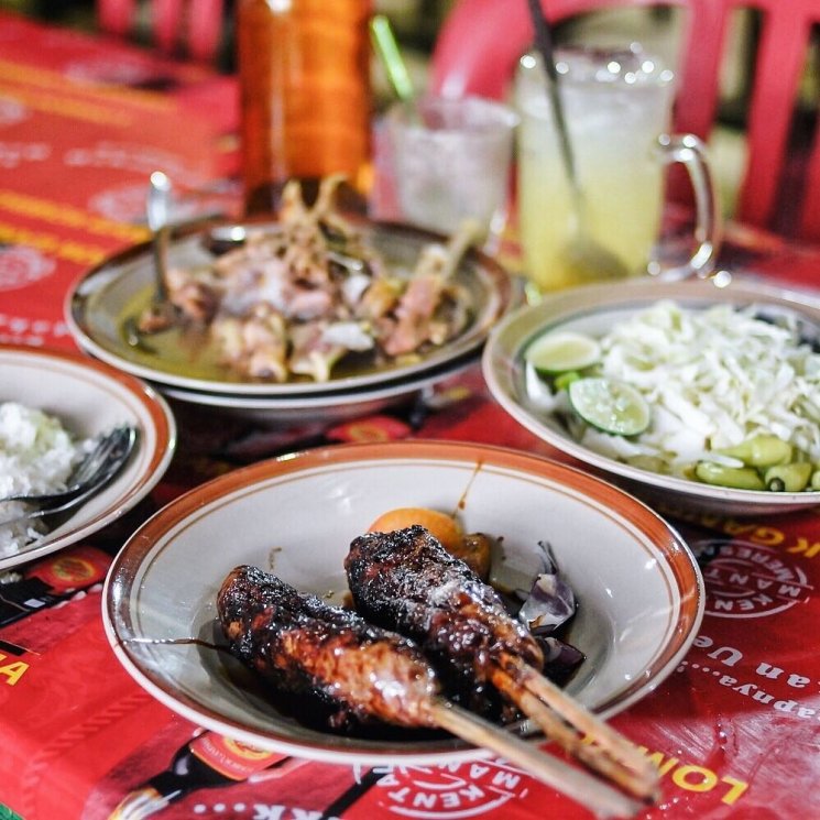 Sate Buntel Mbok Galak. (Instagram/@streetfoodstories)