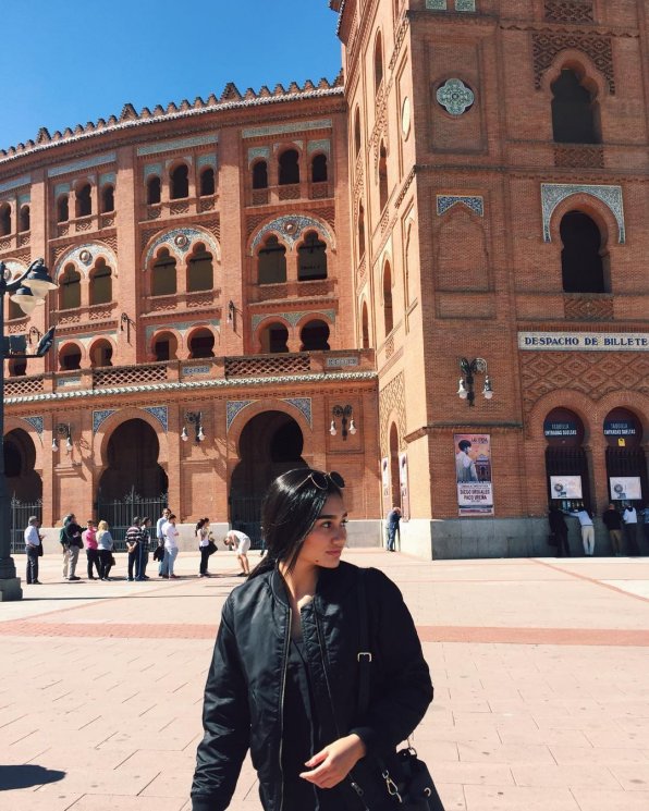 Gaya liburan Nurul Suhaila, atlet cantik asal Singapura. (Instagram/@nurulsuhaila)
