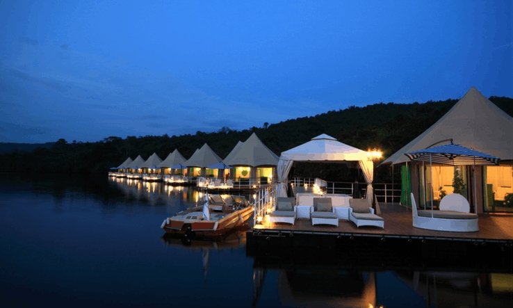 River Floating Lodge (cambodia tourist)