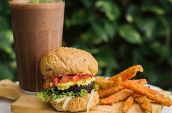 Menu burger sehat di Burgreens Eatery. (Instagram/@burgreens)