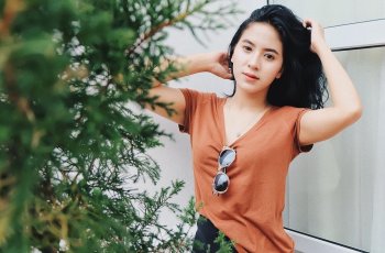 Selebgram Cantik Indonesia Doyan Traveling. (instagram.com/@vhioktaa)