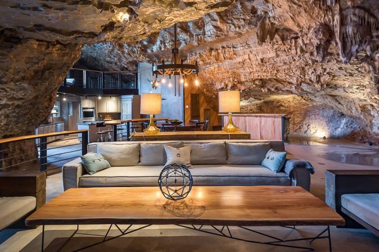 Beckham Creek Cave Lodge di Amerika. (Instagram/@beckhamcave)