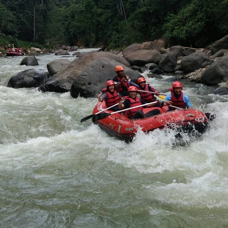 Sungai Ciberang di Lebak. (Instagram/@bintangjuris)