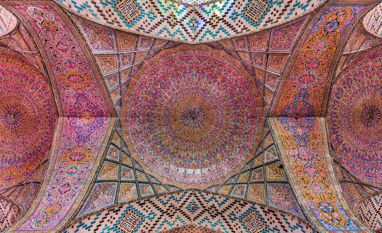 Masjid Nasir al-Mulk (Wikipedia)