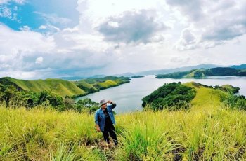 Bukit Teletubbies di Papua. (Instagram/@jeyoarizki)