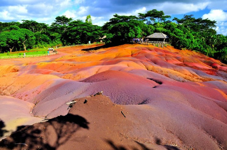 Seven Coloured Earths (Atlas Obscura)