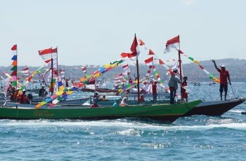 5 Potret Gegap Gempita Perayaan Sail Moyo Tambora 2018