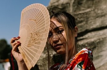 Panti Pijat Ini Punya Terapis Cantik Untukmu, Walau Ini Aslinya
