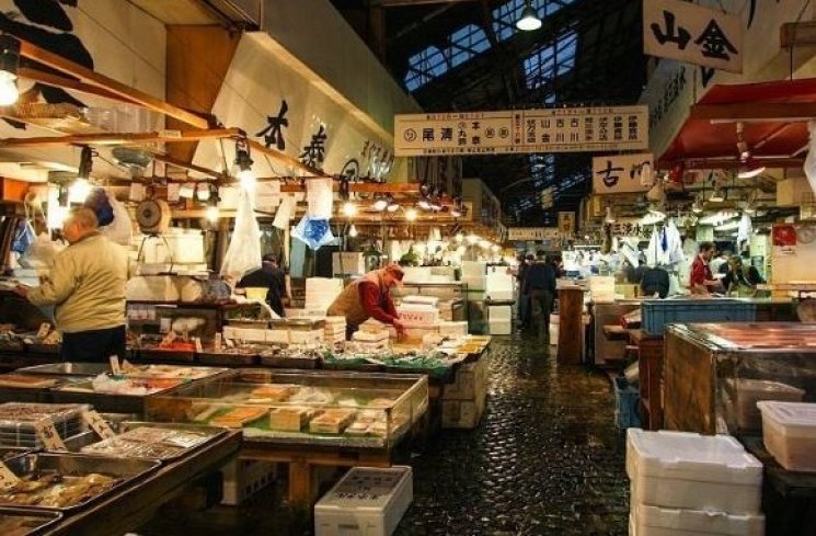 Pasar Tsukiji (Japan Guide)