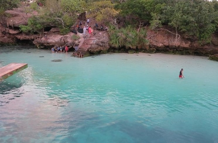 Danau Weekuri. (Suara.com/Risna Halidi)