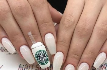 Hiasan kuku kreasi Nail Sunny (Instagram Nail Sunny)