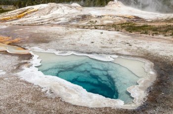 Yellowstone, Taman Nasional Tertua dengan Jejak Era Prasejarah