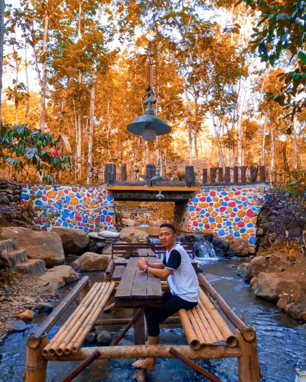 Taman Sungai Sumber Biru. (Instagram/@adi_wong_jowo)