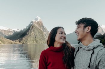 7 Potret Bulan Madu Nadine Chandrawinata dan Dimas Anggara