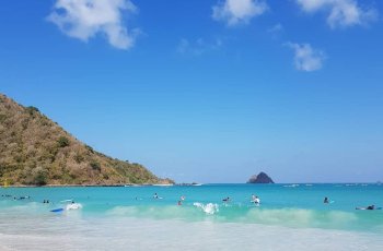 Penampakan Pulau Gunung Wayang di Kejauhan (instagram.com/georgiatravelcow)