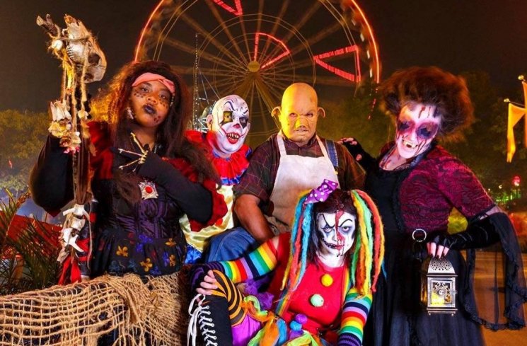 Fright Fest Scream Team di Six Flags St. Louis (instagram.com/sixflagsstlouis)