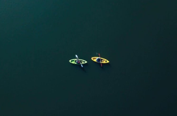 Wisata Naik Kayak di Telaga Merdada Dieng (instagram.com/mrizalfrmnsyh_)