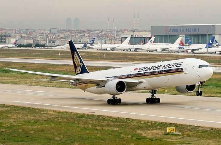 Singapore Airlines (Wikimedia Commons Aktug Ates)