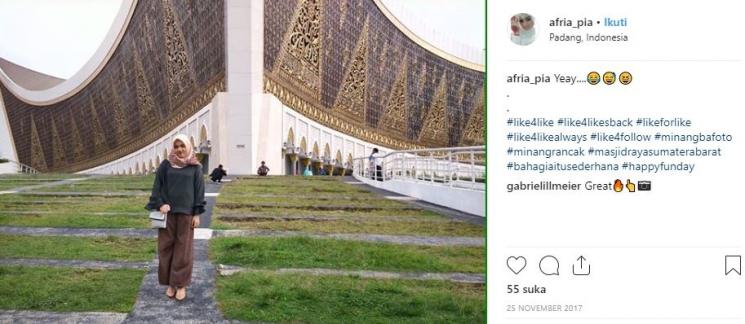 Masjid Raya Sumatera Barat (Instagram Afria Pia)