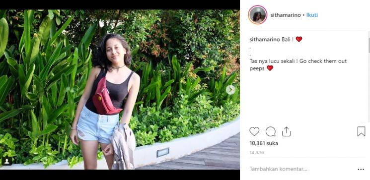 Gaya liburan Sitha Marino. (Instagram/@Sithamarino)