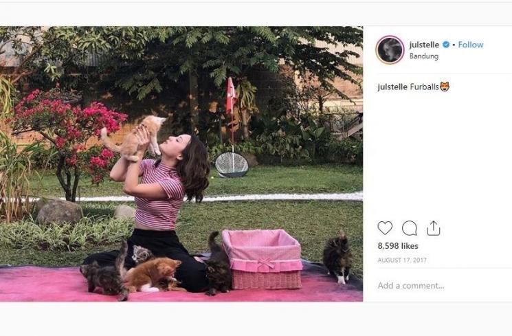 Garang Di Film Julie Estelle Tampil Manis Saat Liburan Kontras Guideku Com Garang Di Film Julie Estelle Tampil Manis Saat Liburan Kontras Guideku Com