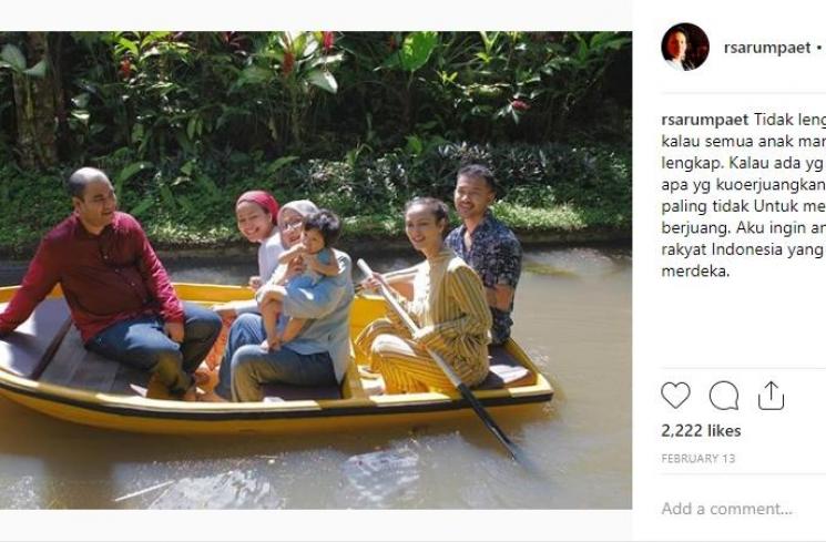 Potret Kebersamaan Atiqah Hasiholan dan Ratna Sarumpaet Liburan. (instagram.com/rsarumpaet)