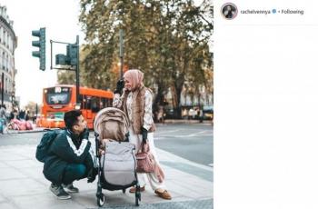 gaya liburan Rachel Vennya. (Instagram/@rachelvennya)