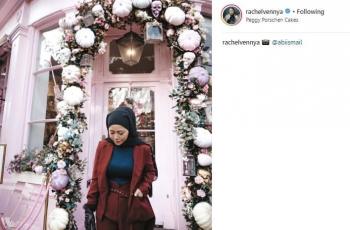 gaya liburan Rachel Vennya. (Instagram/@rachelvennya)