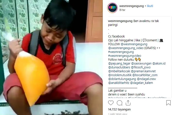 Beli Minuman Plastik Segede Gaban, Anak Ini Bikin Netizen KZL. (Instagram/@wesmrengesgung)