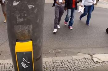 Street Pong di Jerman (youtube.com/Sandro Engel)