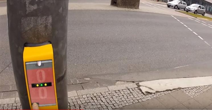 Street Pong di Jerman (youtube.com/Sandro Engel)