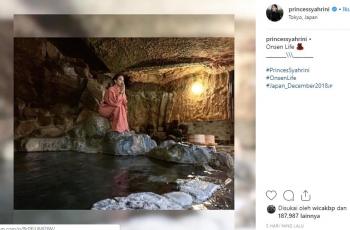 Gaya liburan Syahrini di Jepang. (Instagram/@princessyahrini)