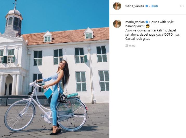 Foto liburan Maria Vania. (Instagram/@maria_vaniaa)