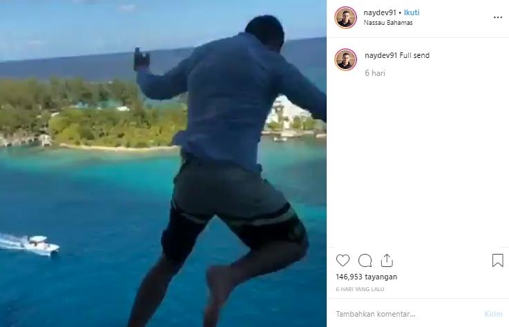  Demi Eksis di Media Sosial, Pria Ini Nekat Lompat dari Lantai 11. (Instagram/@naydev91)