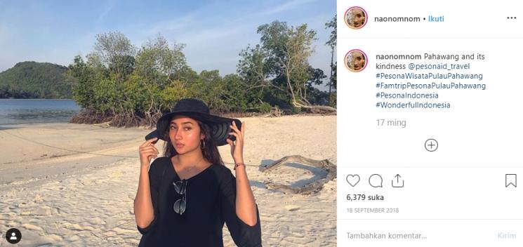 Gaya liburan Naomi Zaskia, wanita yang dikabarkan dekat dengan Sule. (Instagram/@naonomnom)
