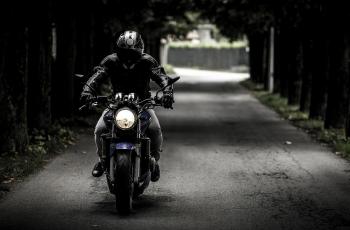 Pakai Motor, Turis Ini Tak Sengaja Nyasar ke Jalur Tol