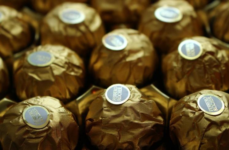 Ilustrasi Bungkus Cokelat Ferrero Rocher (Pixabay/EdwardPusca)