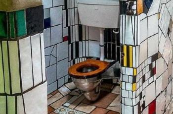 Toilet yang jadi tujuan wisata di Selandia Baru. (Instagram)