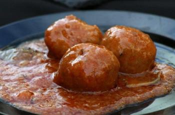 Anti Mainstream, Ini 4 Bakso Terunik di Indonesia, Ada yang Isi Durian!