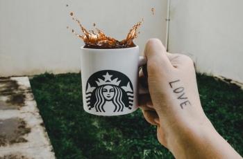 Ilustrasi Starbucks. (Pexels/Isabella Mendes)
