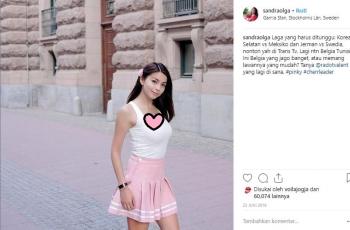 Gaya liburan Sandra Olga. (Instagram/@sandraolga)