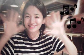 Unggah Foto Ini, Netizen Sangka Song Hye Kyo Sedang Liburan di Suramadu