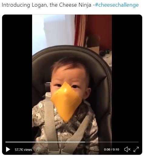 Tren Lempar Keju ke Muka Bayi (twitter.com/mtsang8)