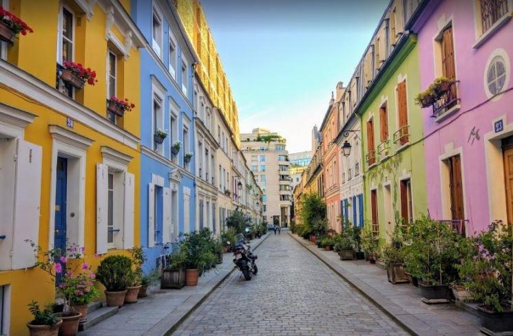 Rue Cremieux, Paris (Google Maps)